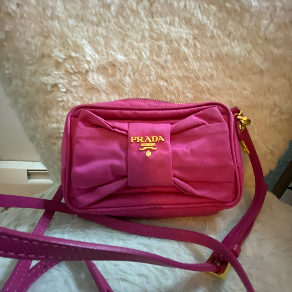 Prada Pink ‘Bow Camera Crossbody Bag Tessuto Small - Picture 3 of 4